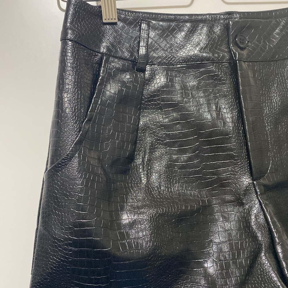 Superdown Dominica Python Shorts - Picture 13 of 16